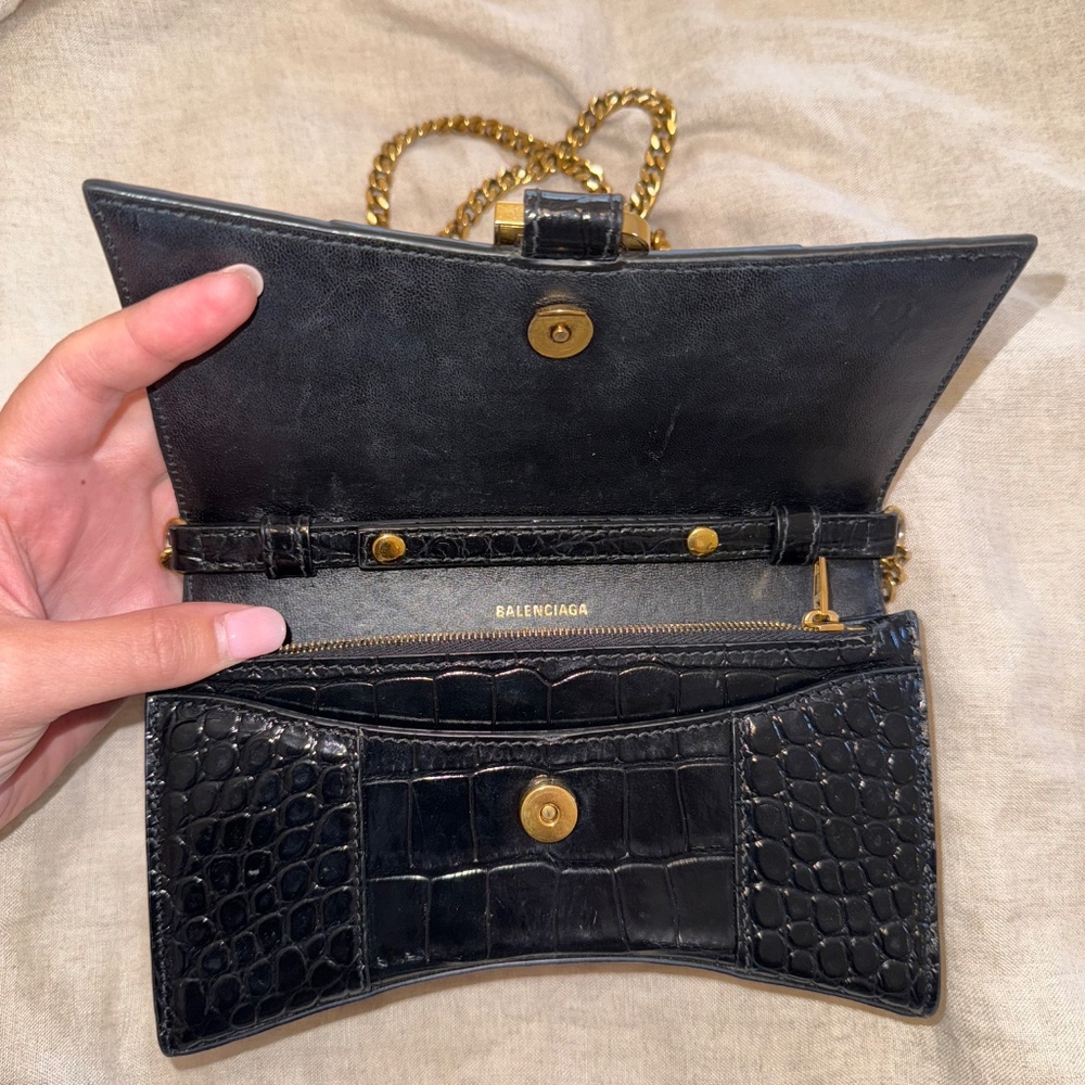 Black Balenciaga Crossbody Hourglass Bag - Picture 5 of 7